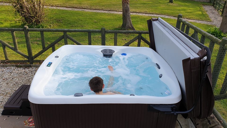 Bullfinch Hot Tub