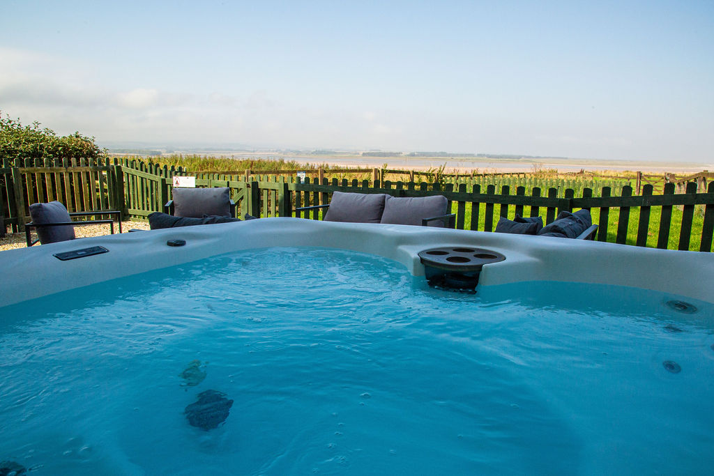 Pipistrelle Budle Bay Holiday Cottages Hot Tub Northumberland 1